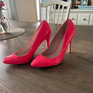 Colin Stuart hot pink pumps